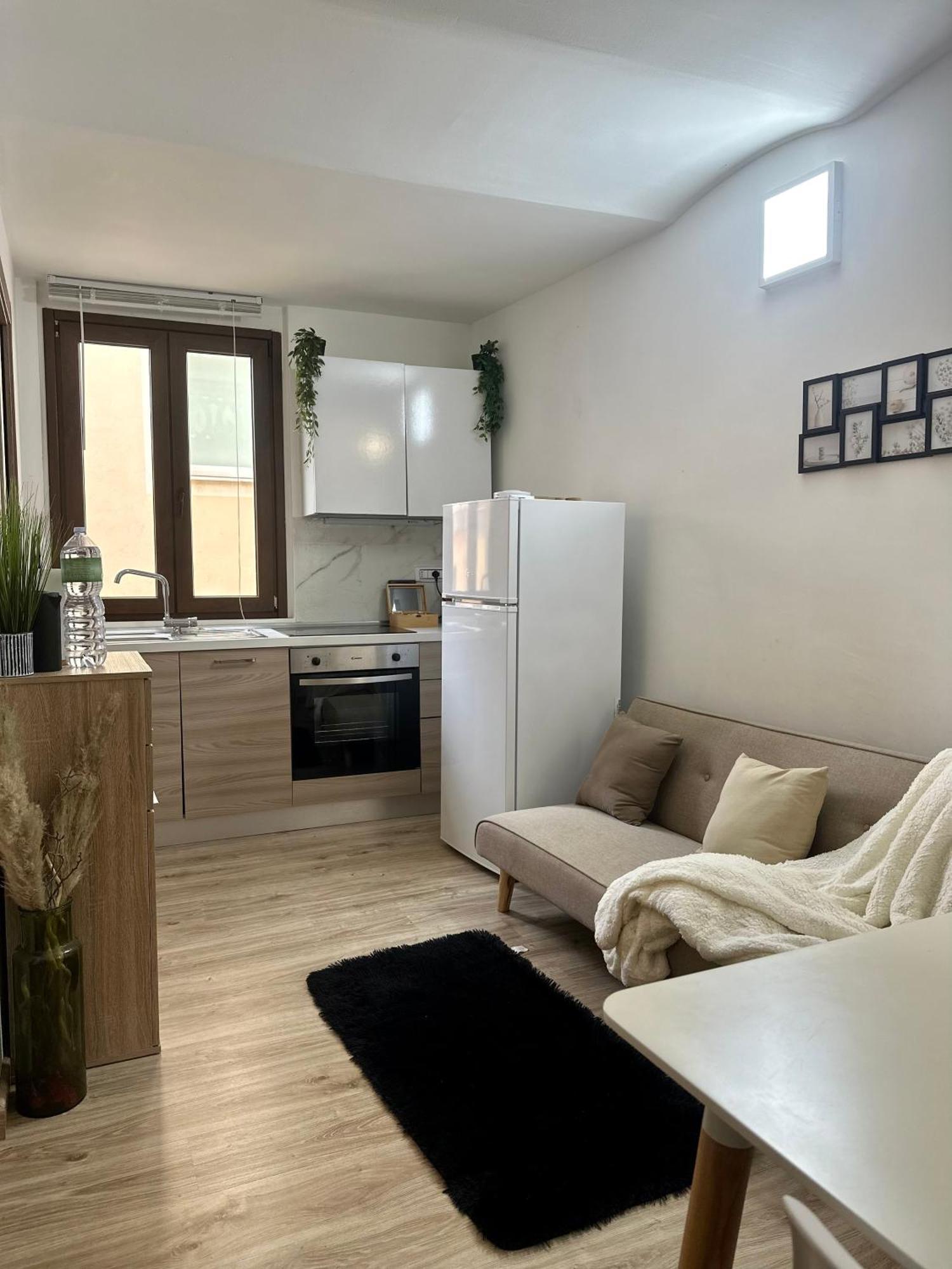 Sassari-Centro Elegante Appartamento Con Wifi E Netflix Екстериор снимка