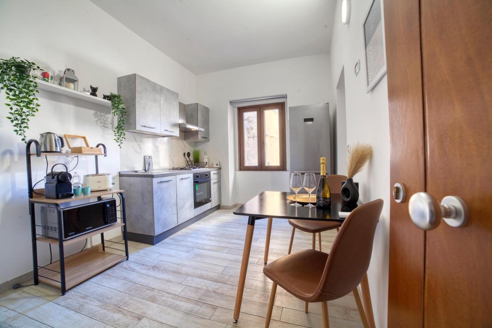 Sassari-Centro Elegante Appartamento Con Wifi E Netflix Екстериор снимка