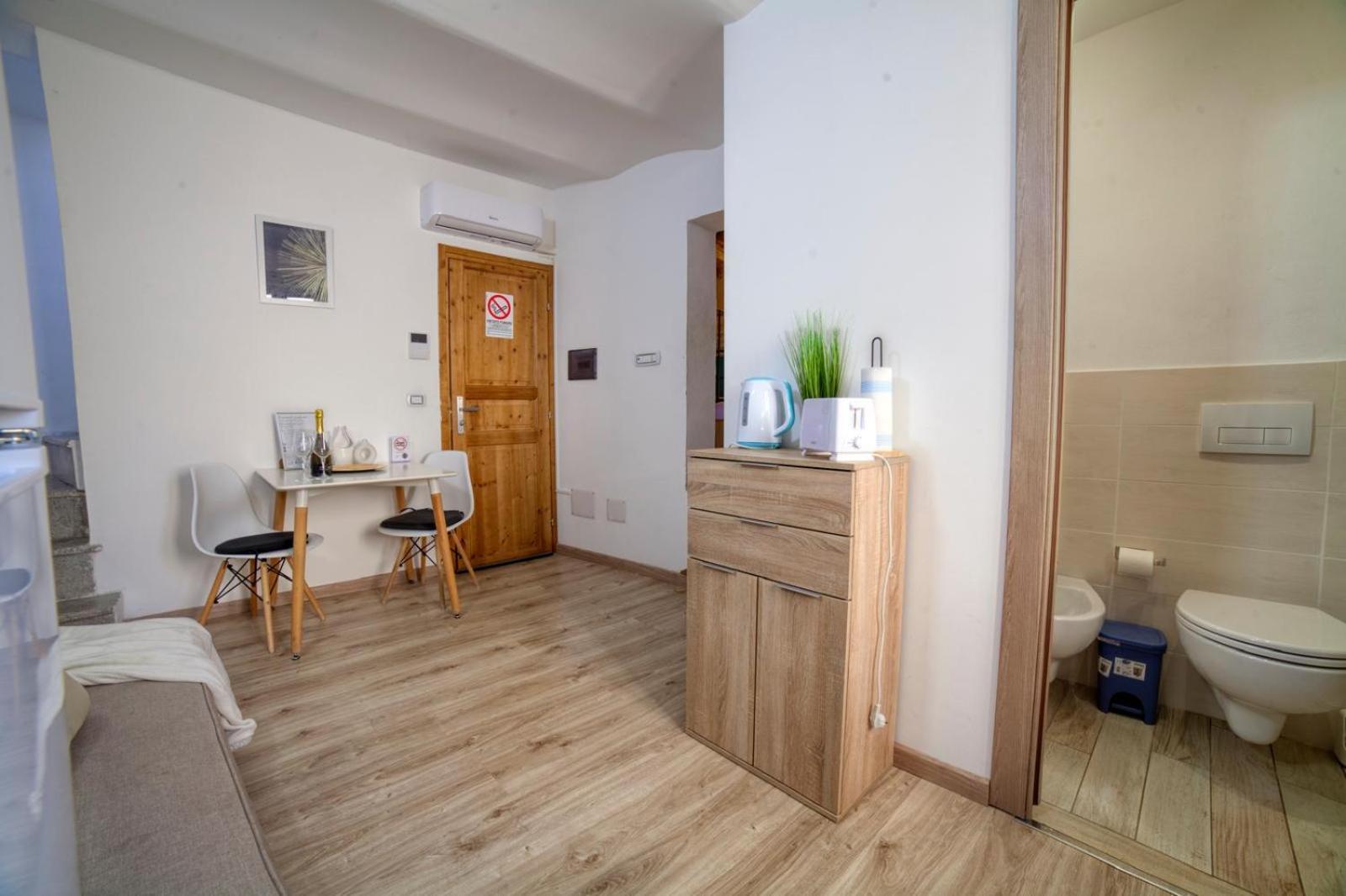 Sassari-Centro Elegante Appartamento Con Wifi E Netflix Екстериор снимка