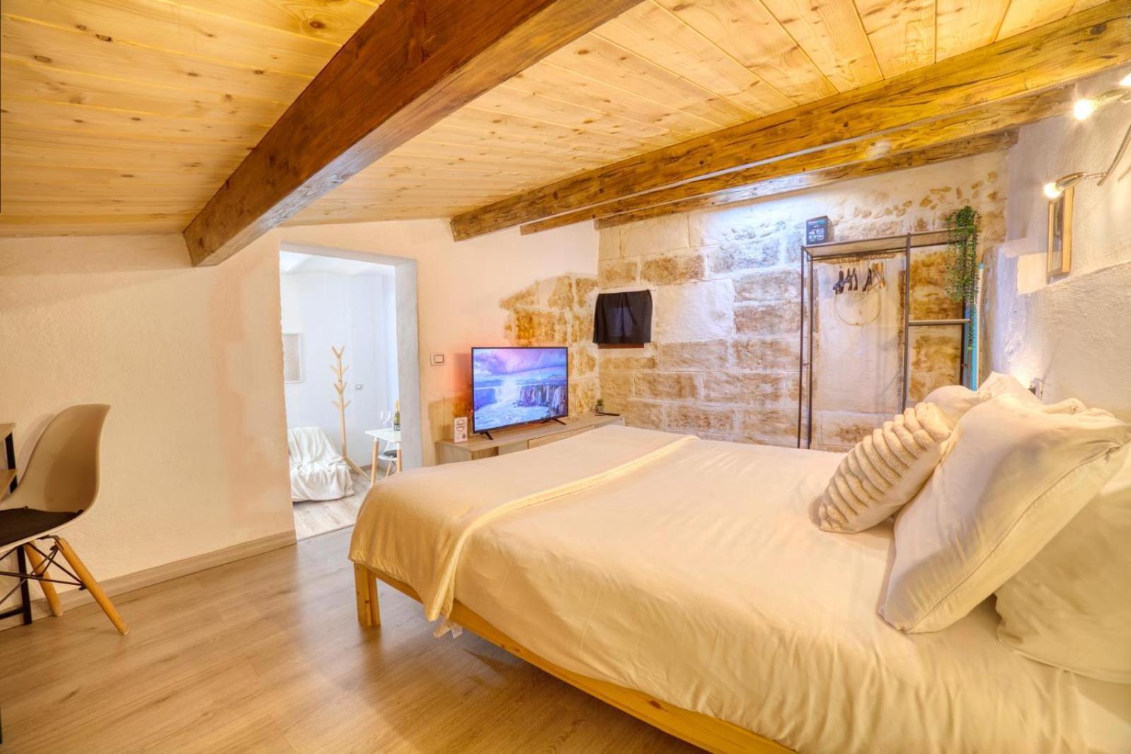 Sassari-Centro Elegante Appartamento Con Wifi E Netflix Екстериор снимка